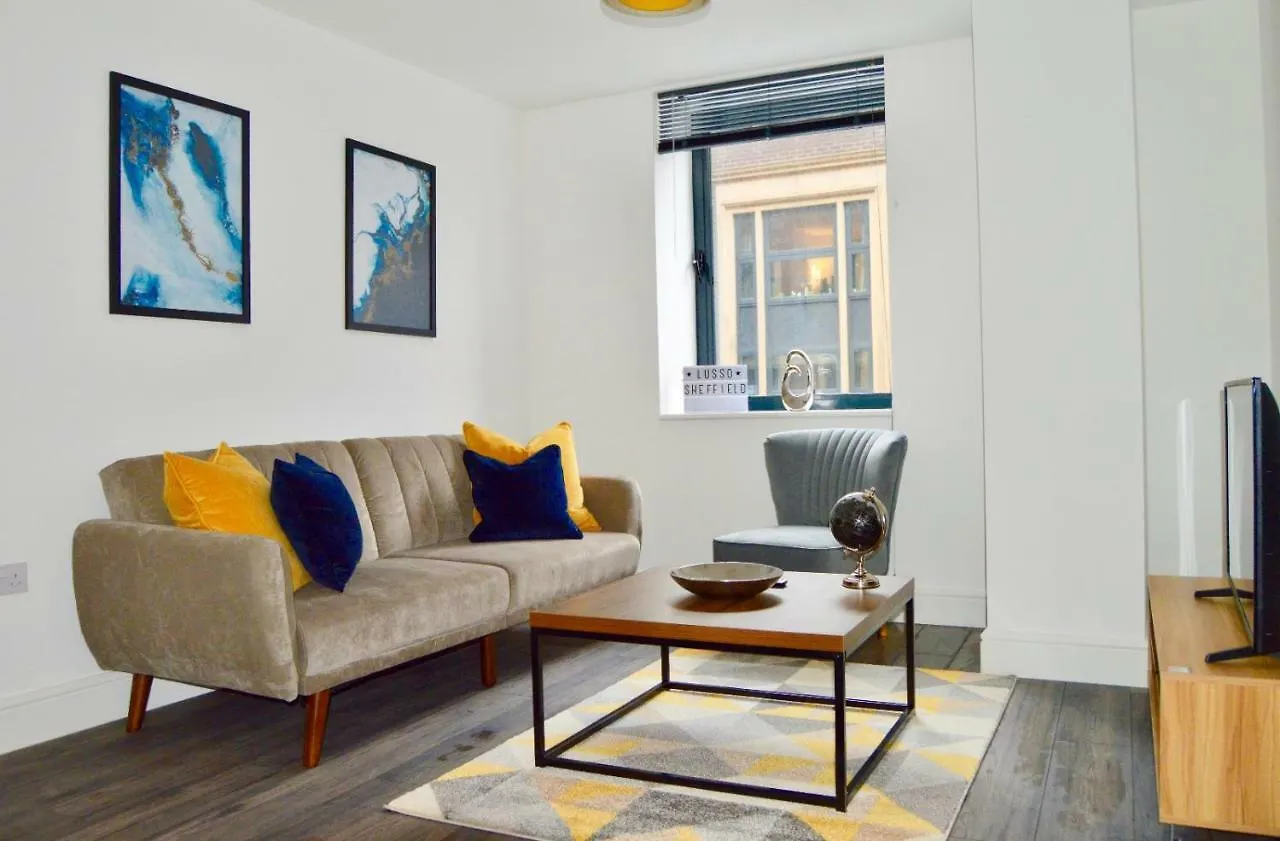 Kiwi 31: Central City Apartment for Work or Leisure Sheffield 0*,