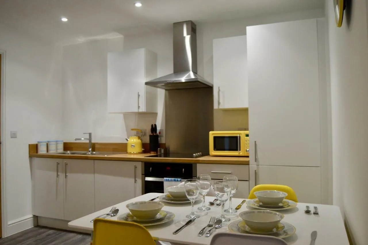 Kiwi 31: Central City Apartment for Work or Leisure Sheffield